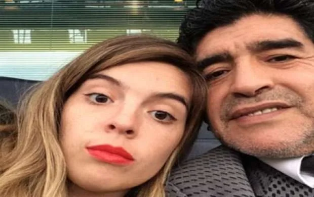 Maradona qızının ad gününə getmədi 