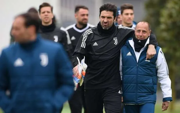 Canluici Buffon: "Bu son matçımdı" 