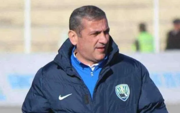 Yunis Hüseynov: “Təəssüf ki, “Kəpəz”də cəmi 2 gəncəli oyunçu var" 