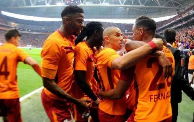 "Qalatasaray"dan çempionluq yolunda böyük addım - VİDEO 