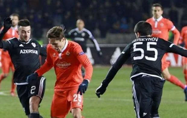 "Fiorentina"nın futbolçusu: "Qarabağ"a qol vuranda atam telefonunu sındırdı" 