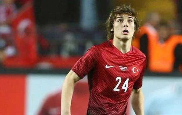 "Arsenal" türk futbolçu alır 