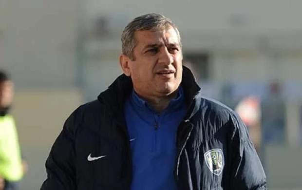 Yunis Hüseynov: "Həmişəki kimi, şablon sözləri deməliyik" 