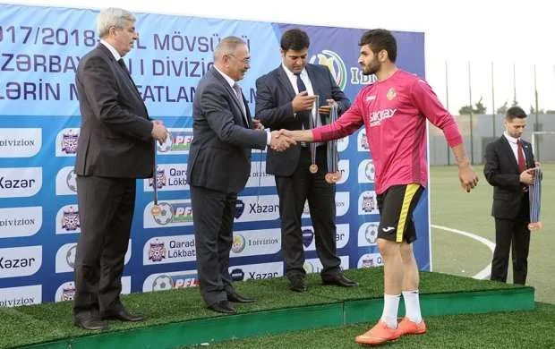 PFL qalibləri mükafatlandırdı - FOTO/VİDEO 