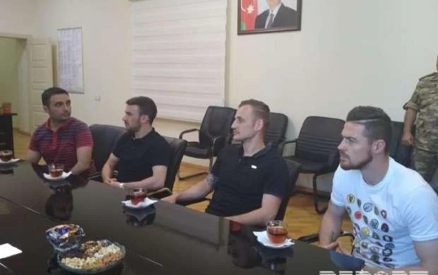 "Qarabağ"ın futbolçuları cəbhə bölgəsində - FOTOLAR 