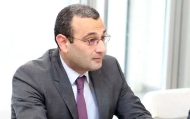Camalxanovun gözləməkliyi 