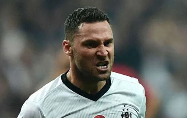 “Beşiktaş”ın futbolçusu Çinə transfer olunur 