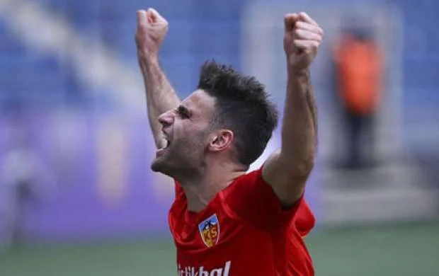 Azərbaycana qarşı oynadı, "Qalatasaray"a transfer olundu 