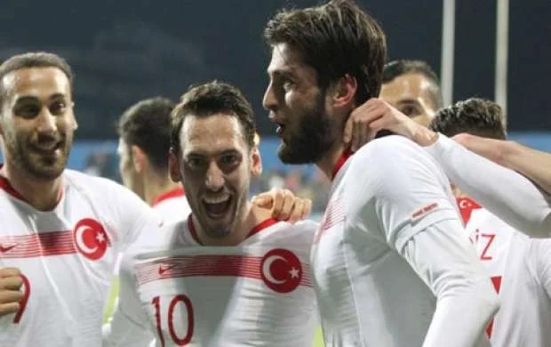 Türkiyə millisinə "Qalatasaray"dan futbolçu çağırılmadı 