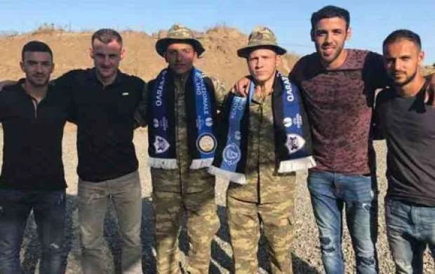 "Qarabağ"ın futbolçuları əsgərlərlə futbol oynadı - VİDEO 