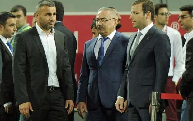 “Qarabağ”a çempionluq kuboku təqdim olundu - FOTOLAR 