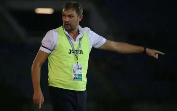 Qırğızıstanın çalışdırıcısı: "Təzyiqlərə tab gətirmədik" 