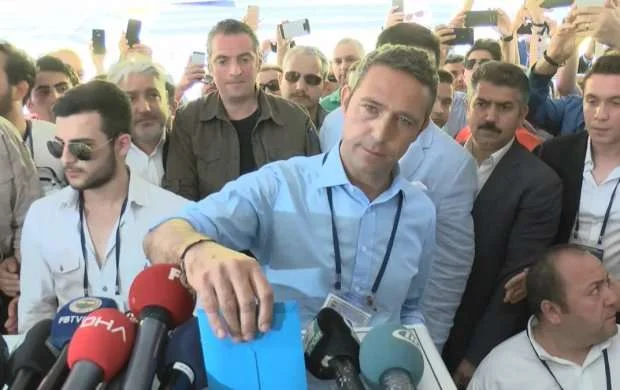 "Fənərbaxça"da Aziz Yıldırım erası bitdi! 