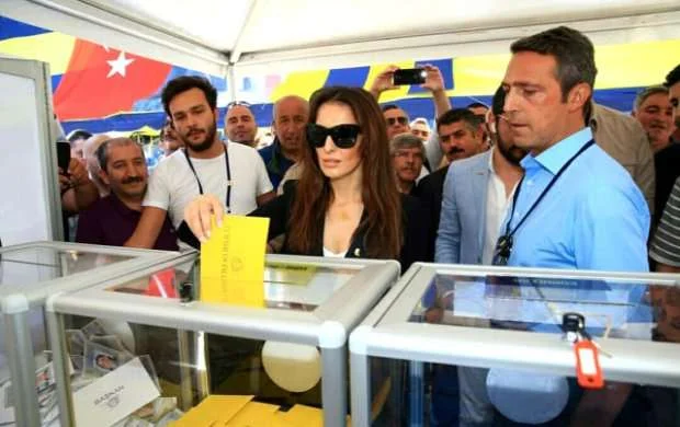 Bu da "Fənərbaxça"nın birinci xanımı - FOTOLAR 