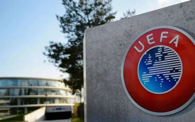 UEFA "Beşiktaş"ı cəzalandırdı 