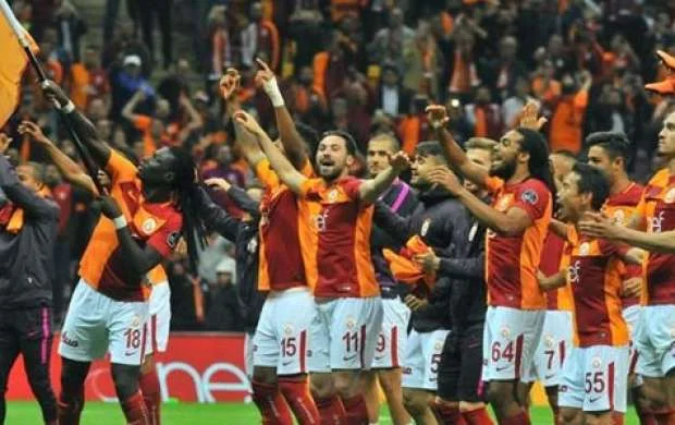 UEFA "Qalatasaray"ı cəzalandırdı: ağır şərtlər qoyuldu 