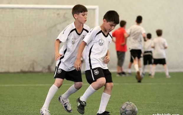 "Neftçili Yay Futbol Düşərgəsi" tamamlandı (FOTOLAR) 