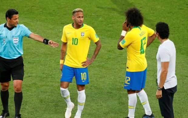 "DÇ-2018": Braziliyalı ulduz yataqda zədələnib 