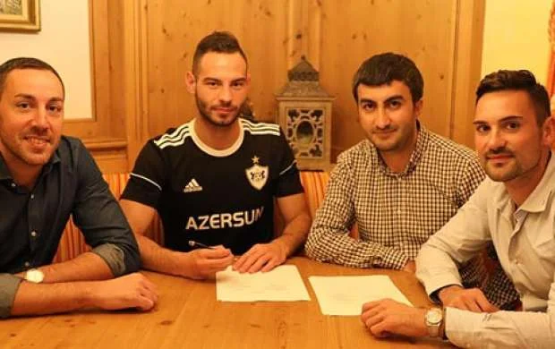 "Qarabağ" yeni transferinin müqaviləsini açıqladı 