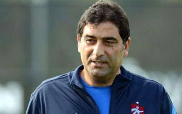 “Trabzonspor”un baş məşqçisi “Qarabağ”ın hansı futbolçusunu bəyənib? 