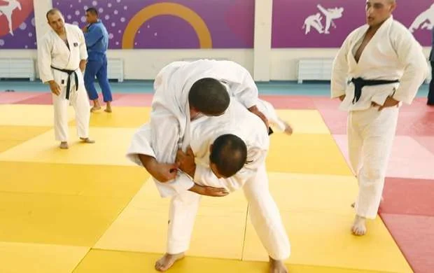 Mədət Quliyev hərbçilərə cüdo üzrə master-klass keçib - FOTO 