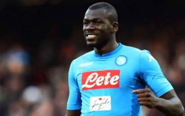 Futbol tarixinin ən bahalı müdafiçi transferi 