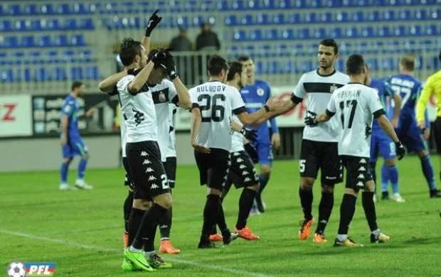 Avroliqada rüsvay olanlar sınaq matçı keçirəcək 