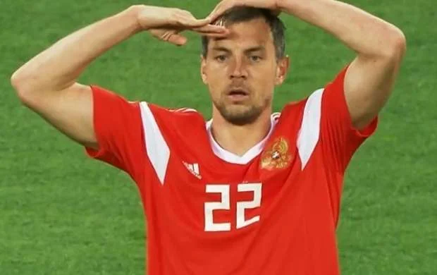 "Qalatasaray" rus hücumçuyla danışıqları müsbət yekunlaşdırdı 