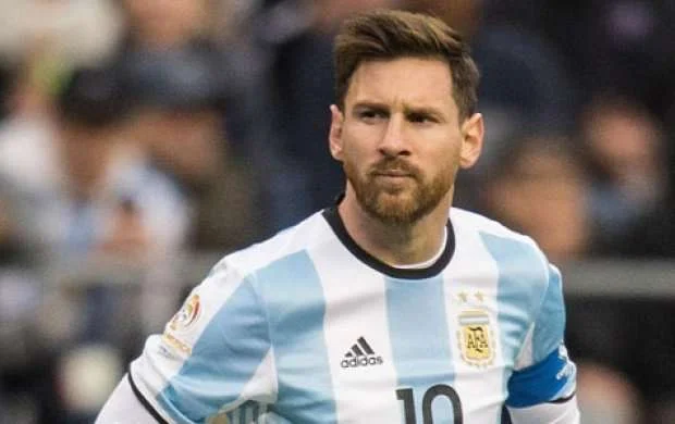 Messi Argentina millisindən imtina etdi 