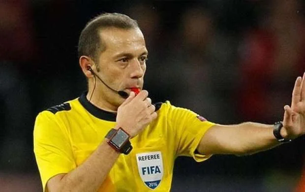 Cüneyt Çakır Londonda Super Kubok matçını idarə edəcək 