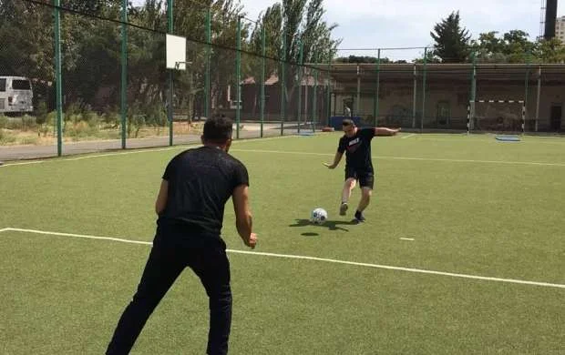 Azərbaycanda daun sindroumlulardan ibarət futbol komandası yaradılır - FOTOLAR 