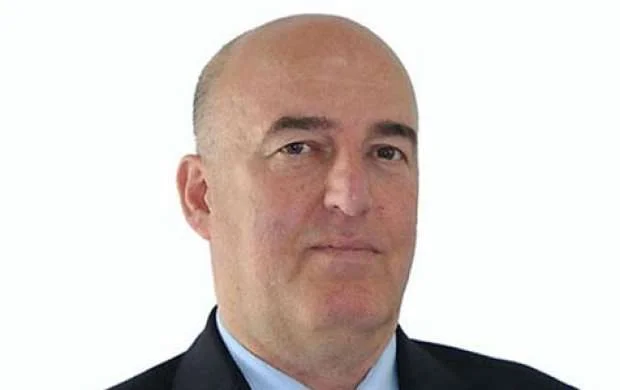 Asim Xudiyev Almeydanın komandasının oyununda 