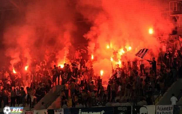 Azərbaycan derbisinə neçə azarkeş baxıb? 