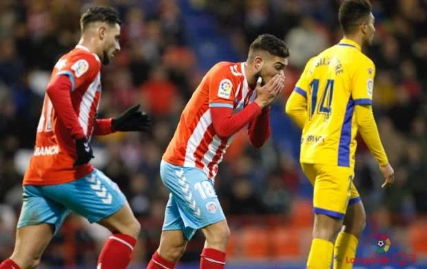 Milli futbolçumuzun komandası "Deportivo"nu yendi 