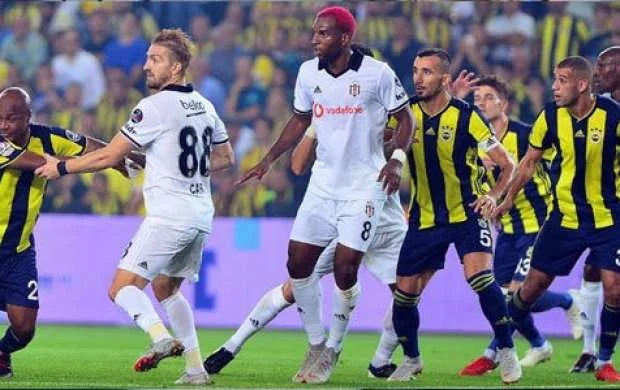 "Fənərbaxça" - "Beşiktaş" derbisində iki qol 