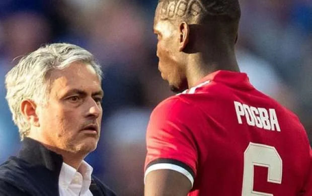 Mourinyo Poqbanın kapitan sarğısını aldı 