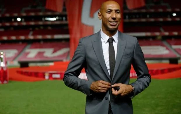 "Benfika"nın sadiq "sambaçı"sı futboldan getdi 