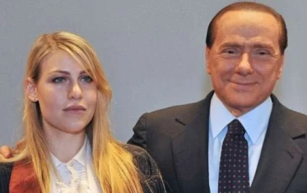 "Milan"ı satan Berluskoni yeni futbol klubu aldı 