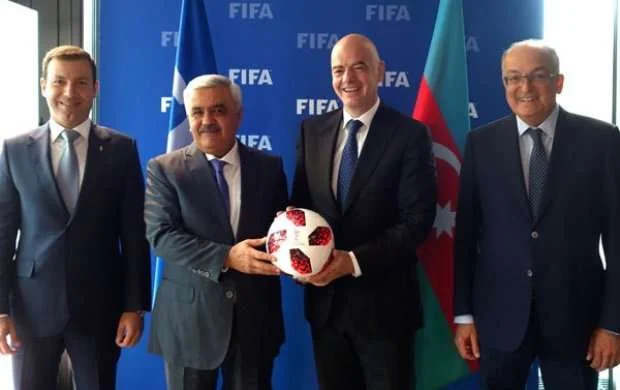 Rövnəq Abdullayev FIFA prezidenti ilə görüşüb - FOTOLAR 