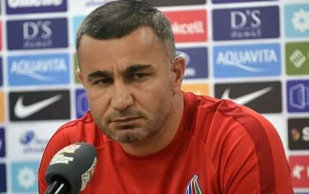 Qurban Qurbanov: "Bu, futbolçulara təzyiq yaradır" 