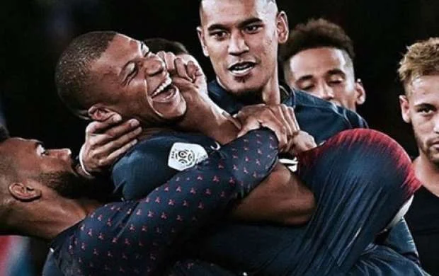 "Barselona"da Messidən qaçan Neymara PSJ-də böyük şok 