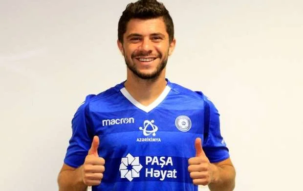 "Sumqayıt" sabiq futbolçusunu heyətinə qatdı - FOTO 