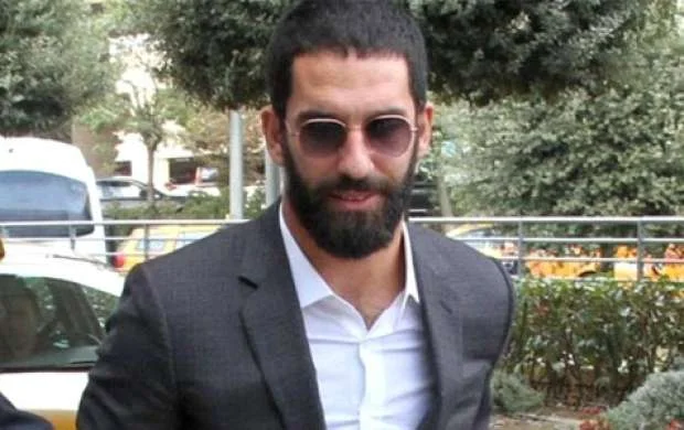 "Başakşəhər"in Arda Turana verdiyi maaş hamını şoka saldı: 27 milyon... 
