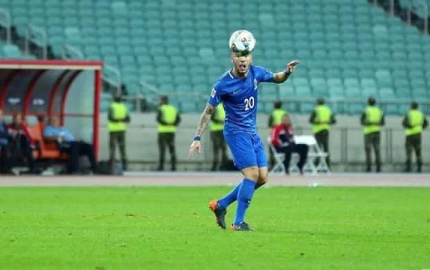 Serxio Ramos Riçard Almeydanı keçdi 