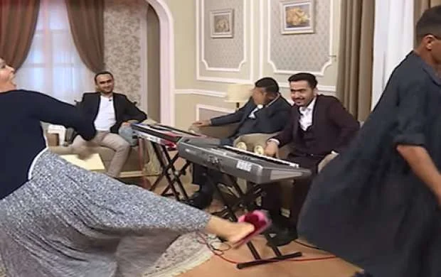 Oyunlar gec başladığına görə klublar cəzalandı 