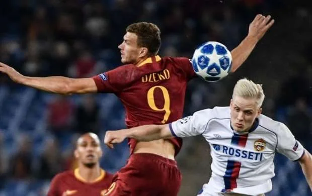 Ruslarla ukraynalıları "kötəklədilər", Ronaldo "Old Trafford"da göründü - ÇL 