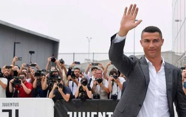 Ronaldo “Instagram” ulduzu seçildi 