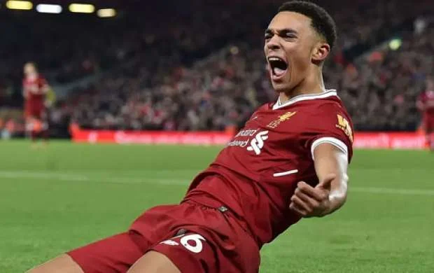 Məşhur futbolçudan hamilə qadına əxlaqsız təklif 