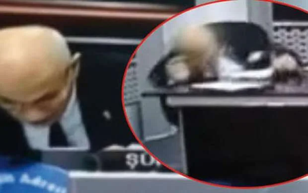 İdman şərhçisi canlı yayımda infarkt keçirdi - VİDEO 