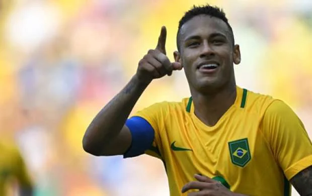 Neymar zədələndi, Braziliya uddu 